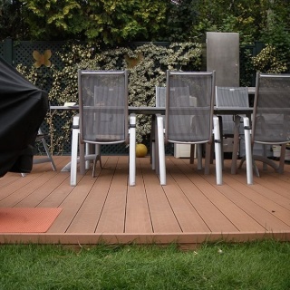 Decking compozit WPC culoare coniac, cu gauri rotunde, 2850x140x21.5 mm, EXTDEC-COG110 4