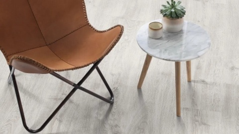 Parchet laminat EGGER NatureSense EL2936 Stejar Waltham alb, 8 mm, clasa 32/AC4 2