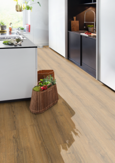 Parchet laminat EGGER NatureSense Aqua+ EL2402AQ Stejar Sherman maro cognac, 8 mm, clasa 33/AC5 2