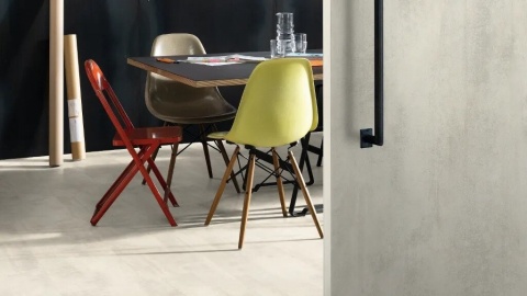 Parchet laminat EGGER NatureSense Aqua+ ELF637 Chromix alb, 8 mm, clasa 33/AC5 2