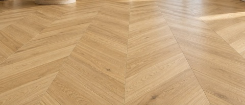Parchet stratificat MEG Living STK 176 Spina Franceză 45&deg; Natural AB 2