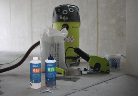 Rășină pentru repararea fisurilor UZIN KR 516, set 600 ml 2